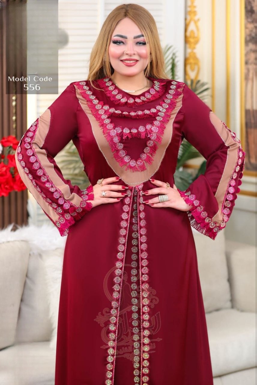 Elegant Silk Abaya - Thumbnail 3