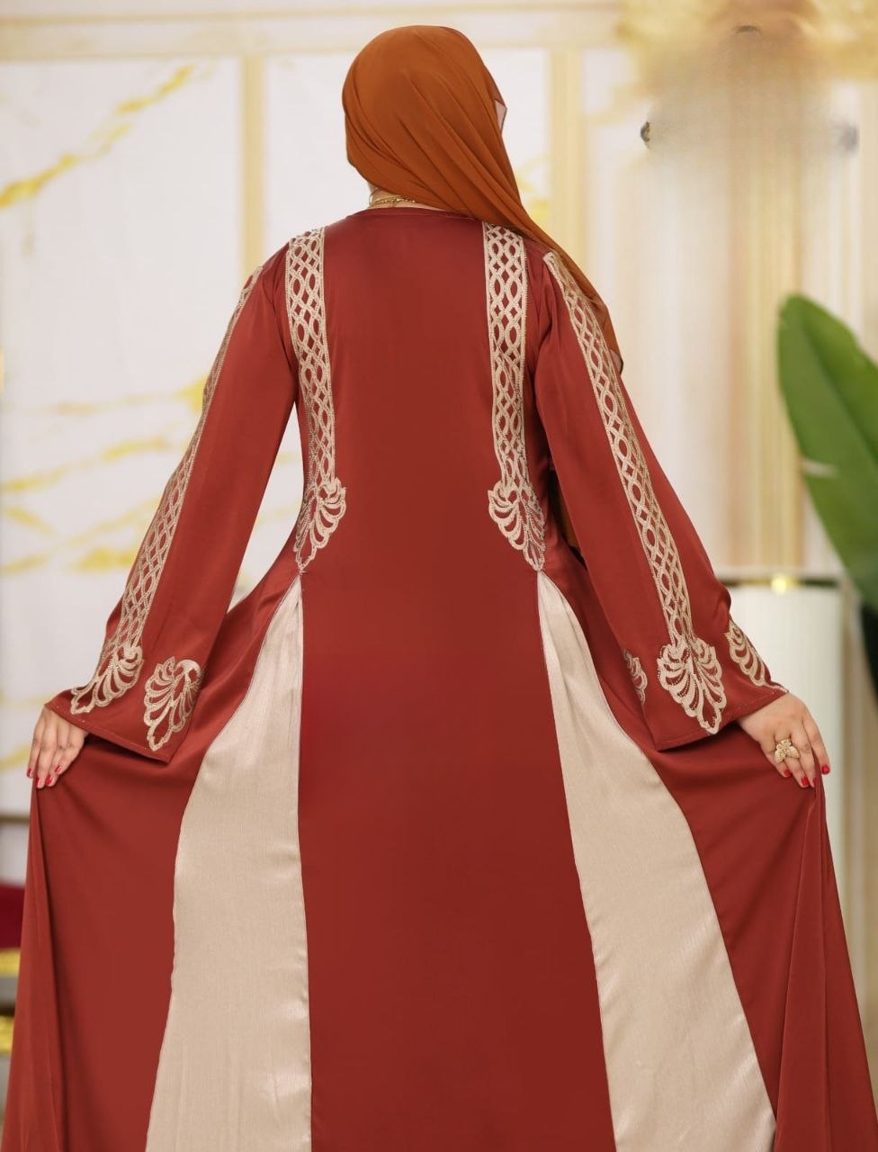 Silk Abaya - Thumbnail 4