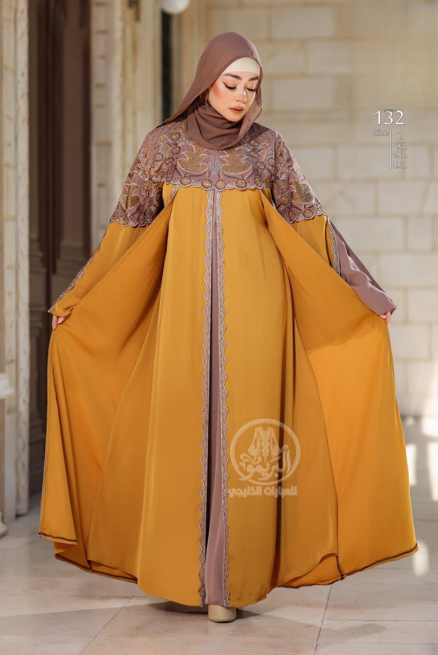 Elegant Silk Abaya - Thumbnail 3