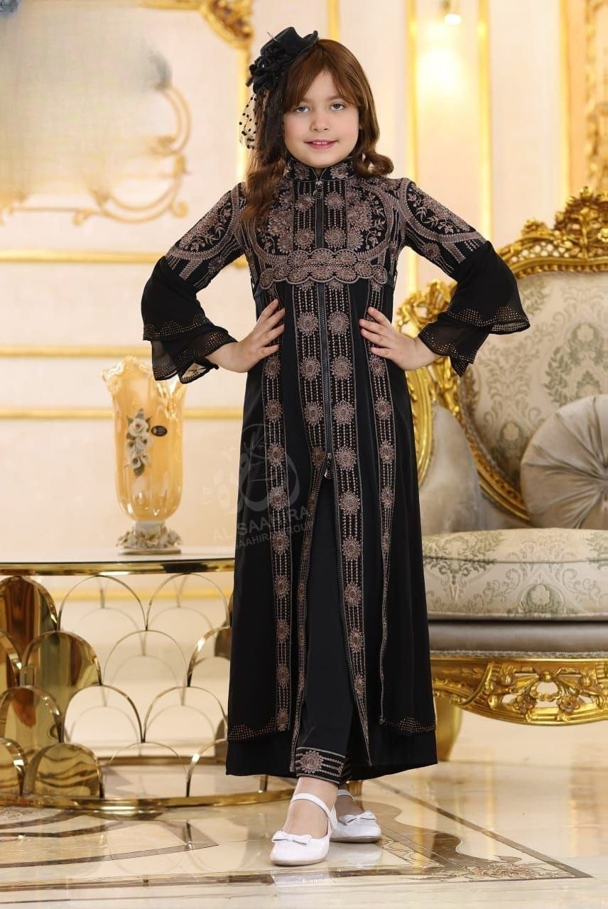 Elegant Silk Dress - Thumbnail 3
