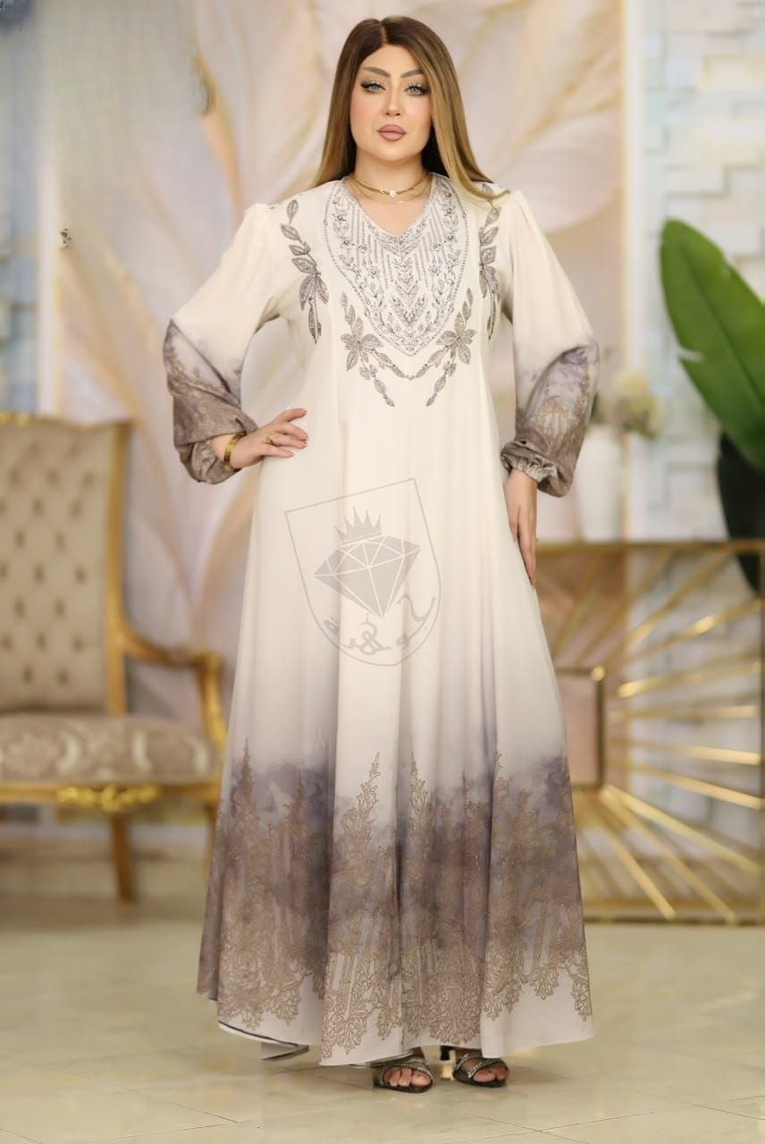 Silk Abaya - Thumbnail 3