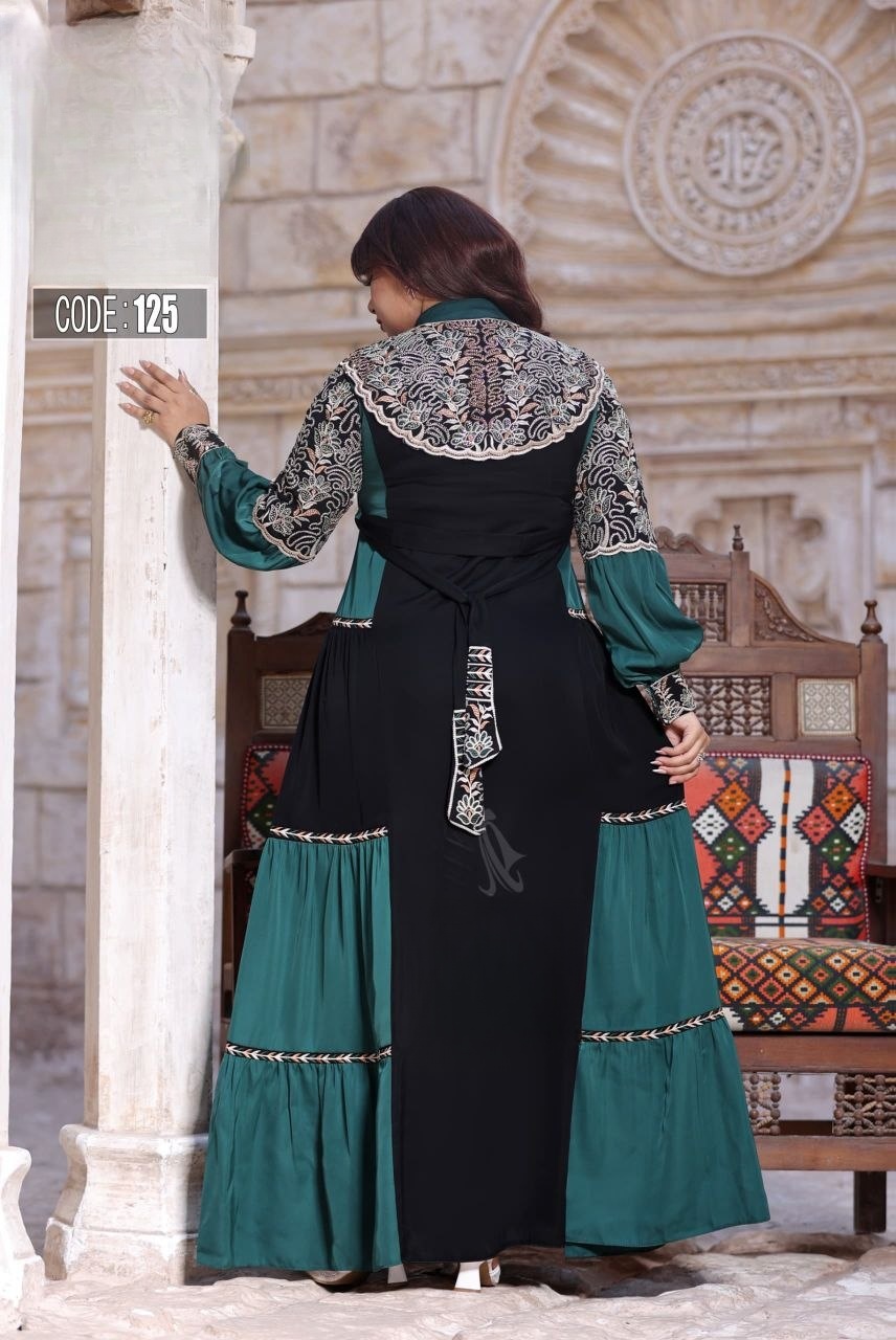 Elegant Silk Abaya - Thumbnail 3