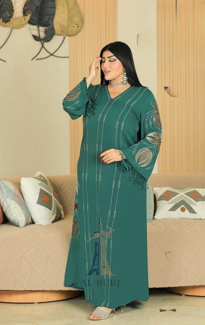 Elegant Silk Dress - Thumbnail 2