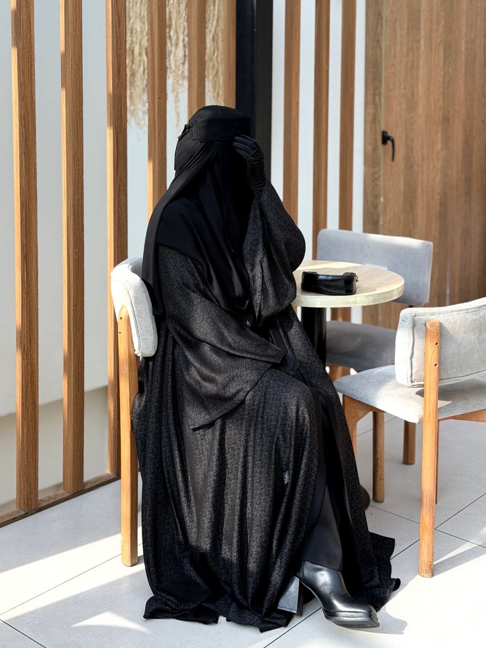 Khadija Two-Piece Robe Abaya - Thumbnail 2
