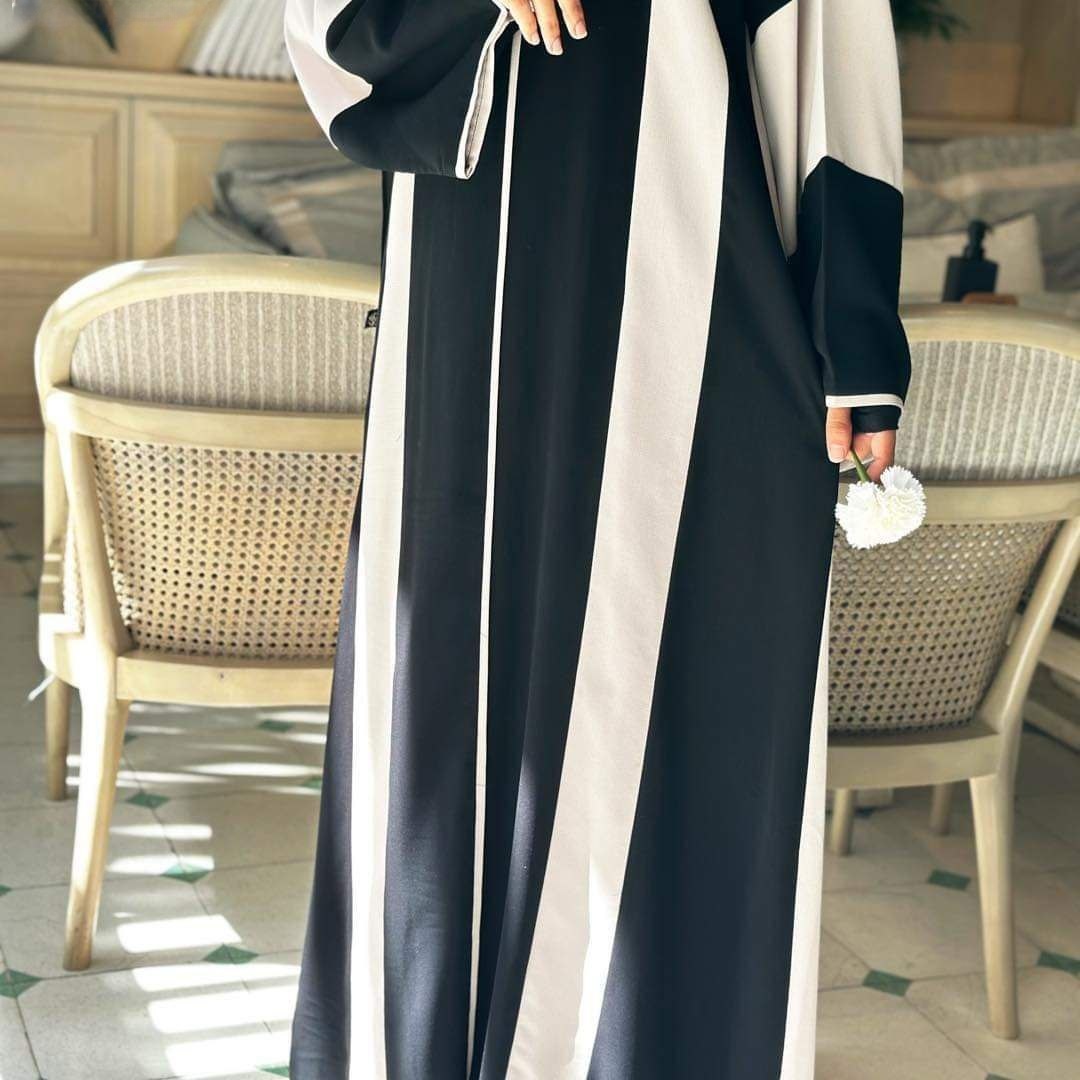 Malak Jebalia Crepe Abaya - Thumbnail 4
