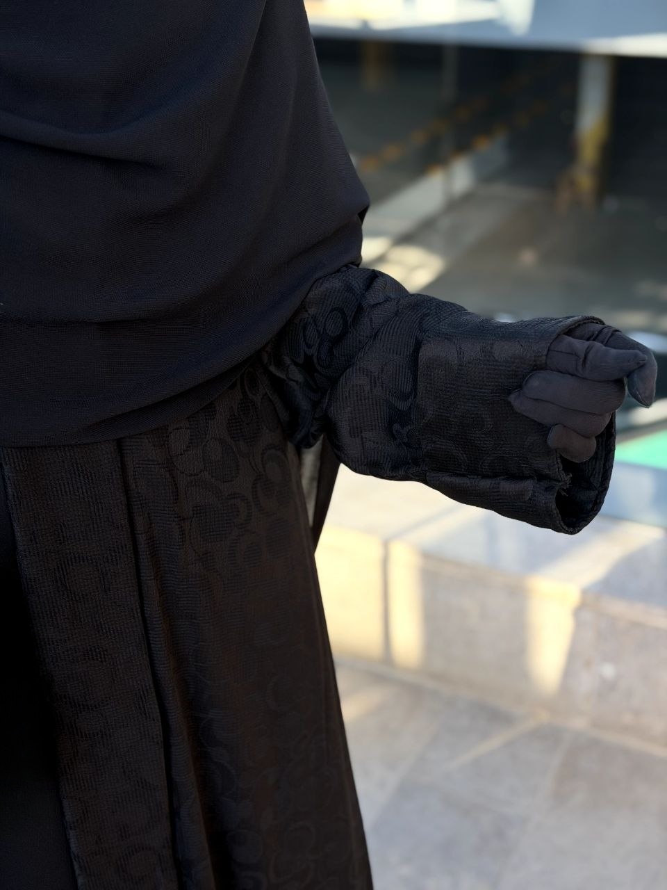 Jasmine Two-Piece TikTok Abaya - Black - Thumbnail 3