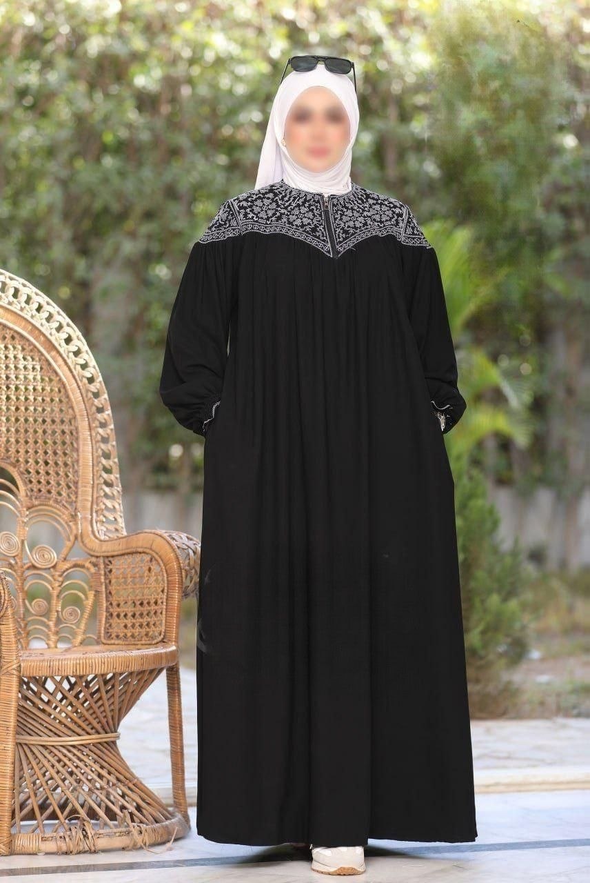 Sayra Embroidered Abaya - Thumbnail 2