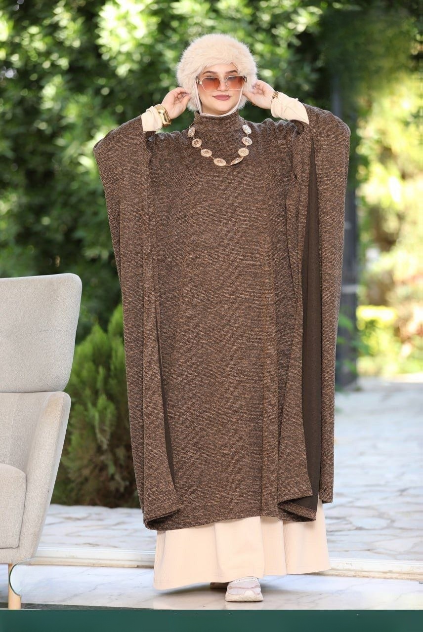 Ribbed High-Neck Poncho