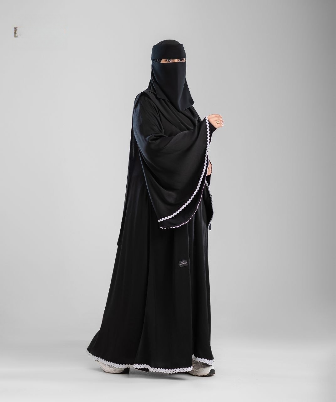 Hala Mathoba Butterfly Abaya - Thumbnail 2