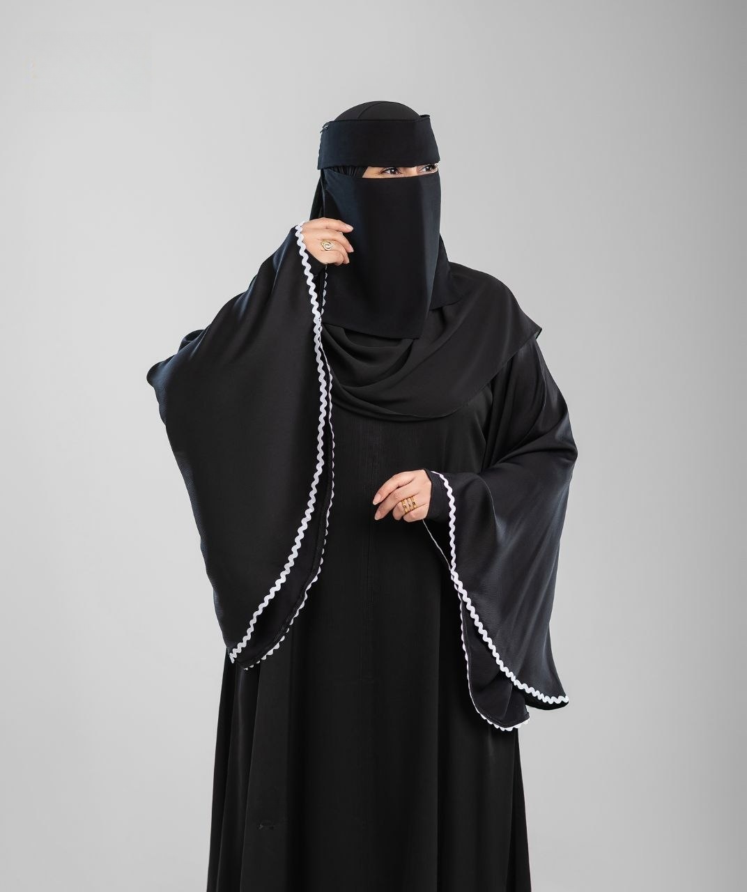 Hala Mathoba Butterfly Abaya - Thumbnail 4