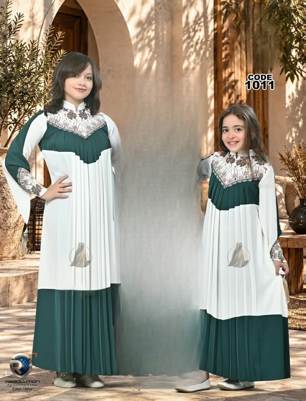 Children's Clothing - Thumbnail 3