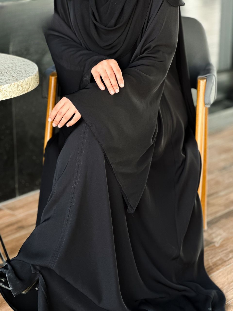 Black Silk Women's Abaya - Thumbnail 5