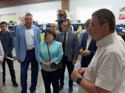 Сегодня с рабочим визитом в Поморье прибыли члены Совета Федерации