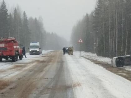 Северодвинская автоледи улетела в кювет на трассе М-8