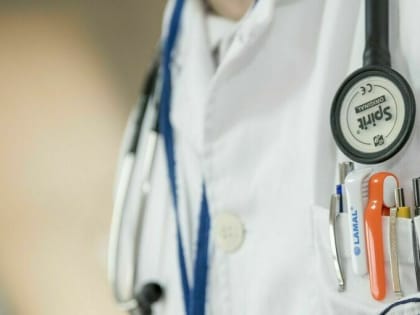 Работающим мамам хотят выделить выходной для визитов к детским врачам