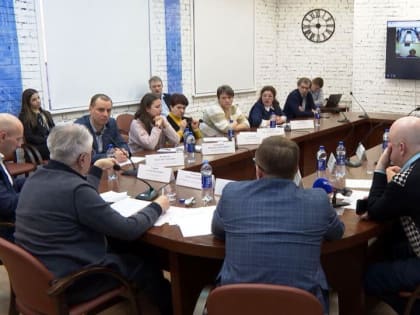 Мусоросортировку, раздельный сбор отходов и ликвидацию незаконных свалок обсуждали в Архангельске