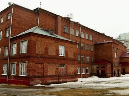 В Архангельске приступили к ремонту школ по Президентской программе