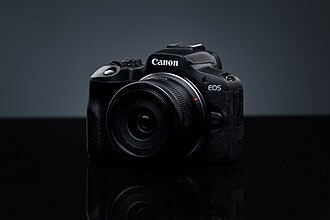 Canon EOS R100