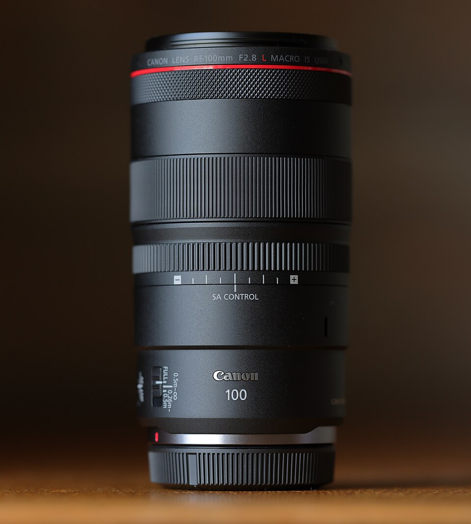 Canon RF 100mm F2.8L Macro IS USM