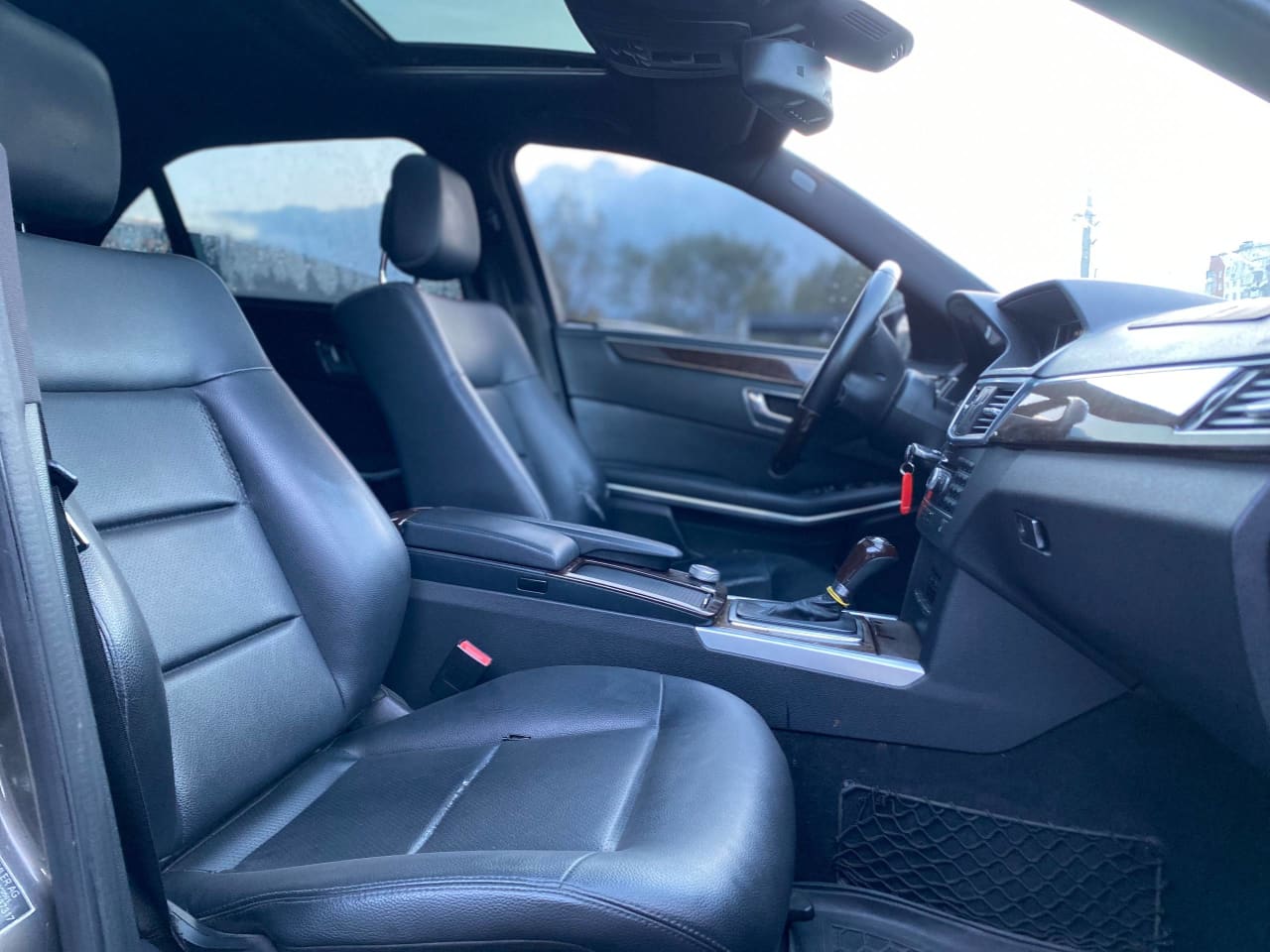 Mercedes-Benz E 220 14