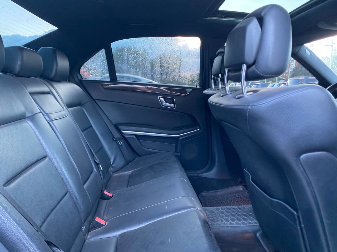 Mercedes-Benz E 220 16