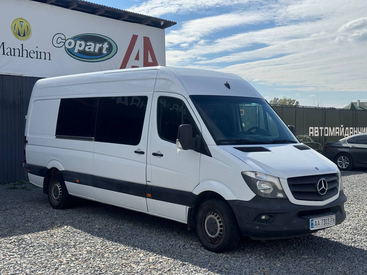 Mercedes-Benz Sprinter 319 3