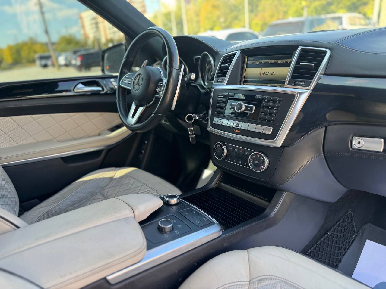 Mercedes-Benz GL 350 16