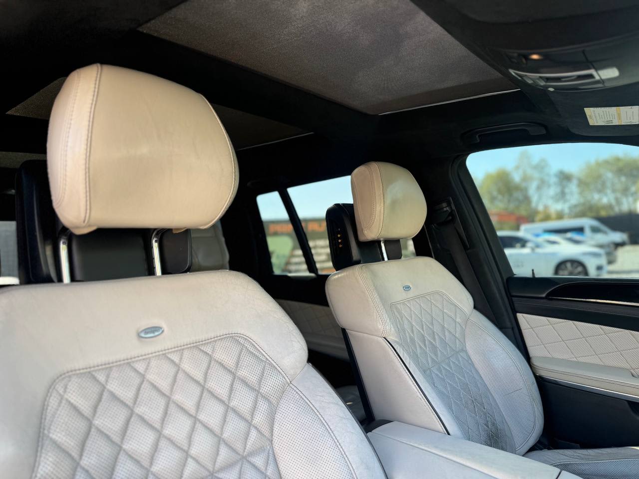 Mercedes-Benz GL 350 18