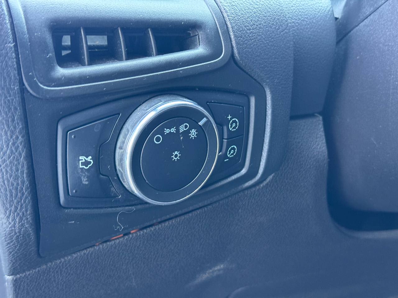 Ford Focus 10