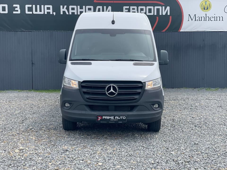 Mercedes-Benz Sprinter 319