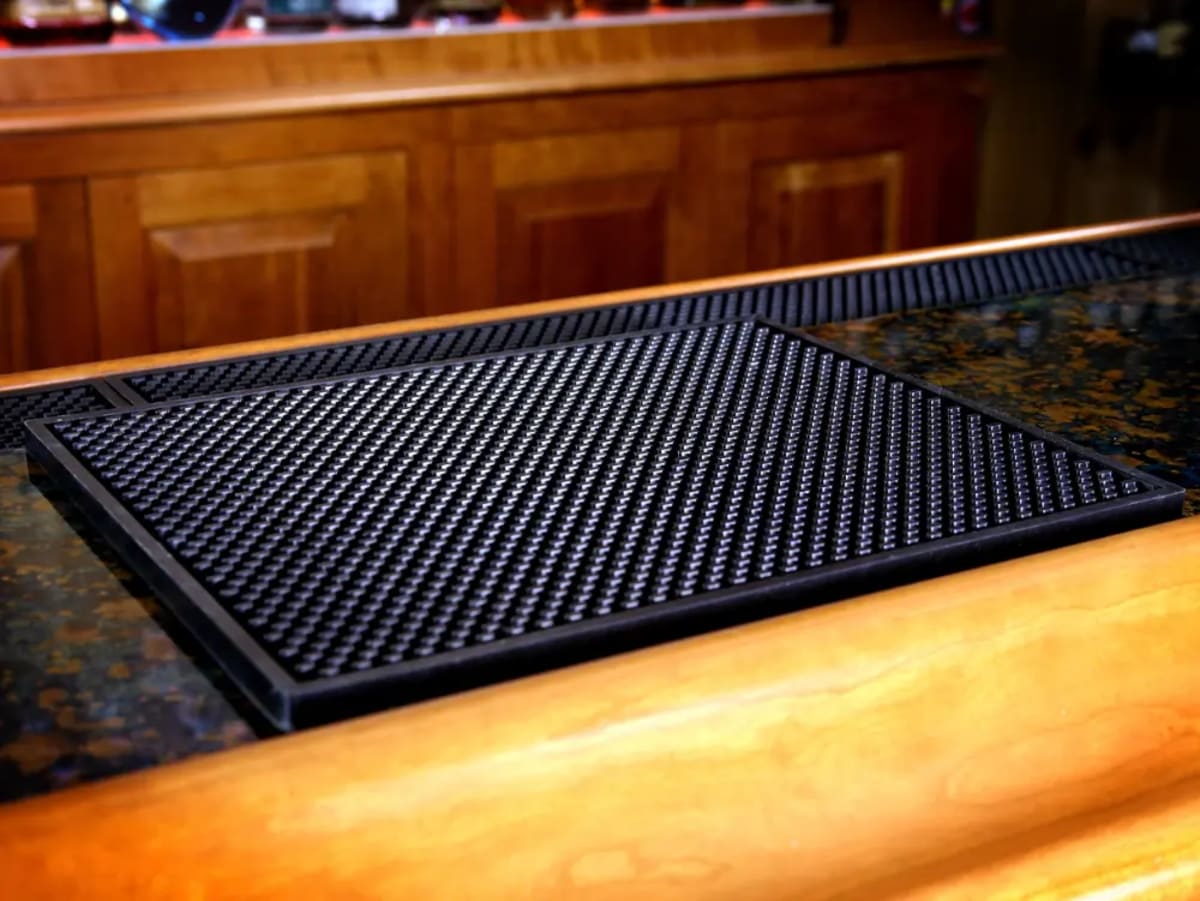 Heavy Duty Bar Mat, 11x14 Inches view 3