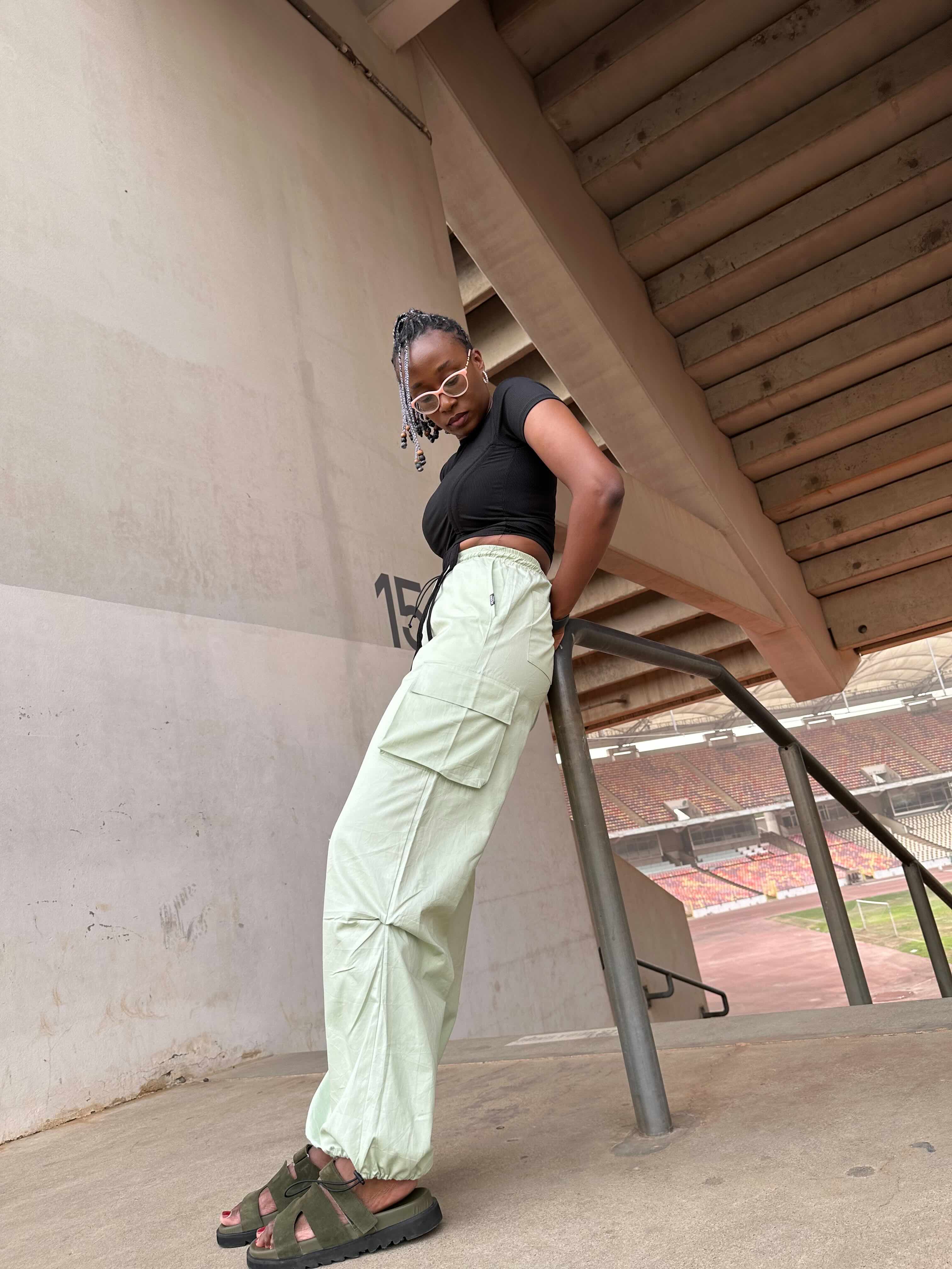 Pinch-Detail Cargo - Pale Green