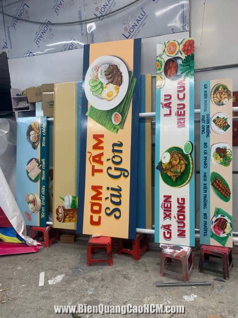 bảng hiệu cơm tấm sài gòn