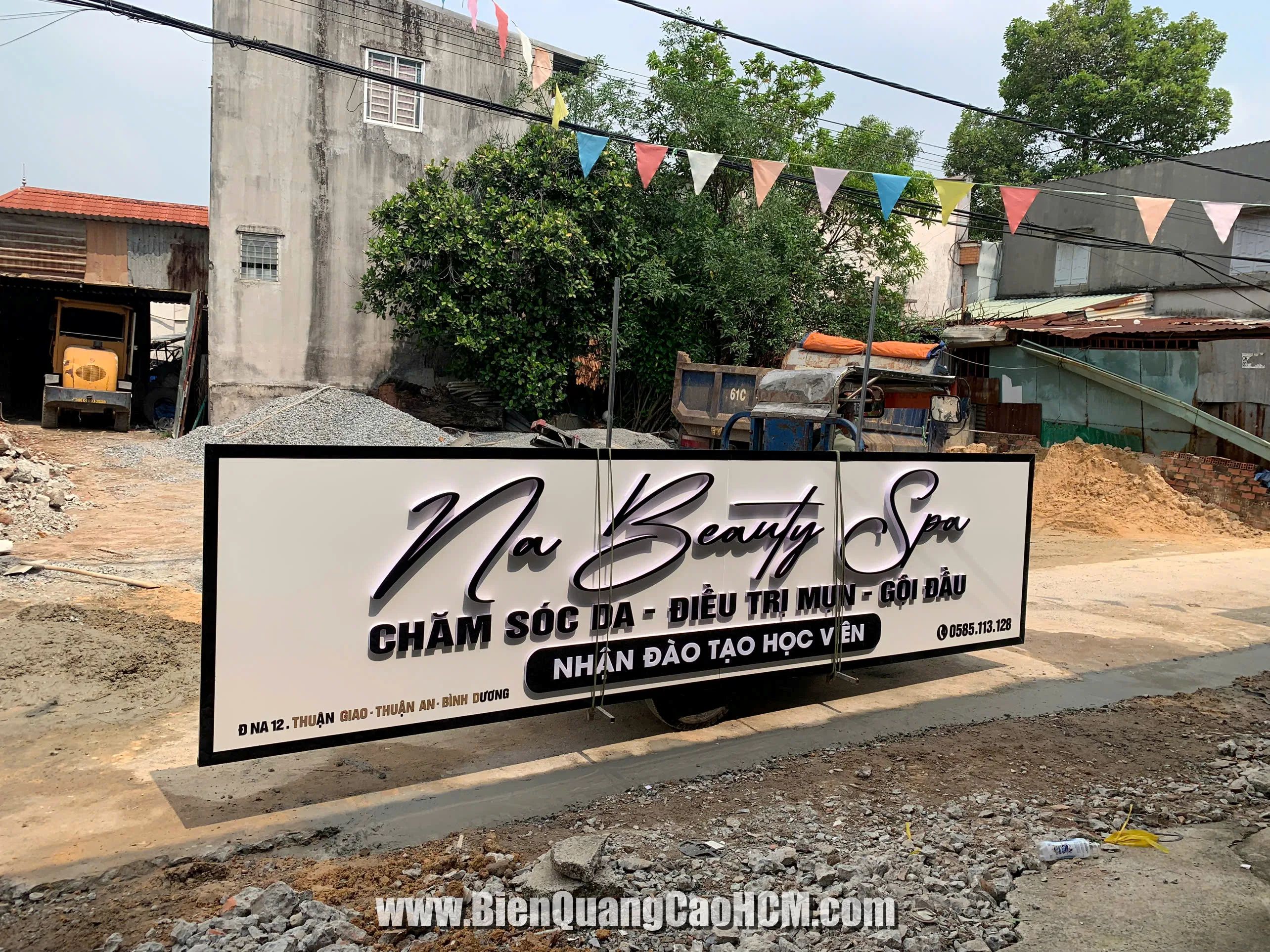 bảng hiệu spa Na Beauty Thuận An Bình Dương