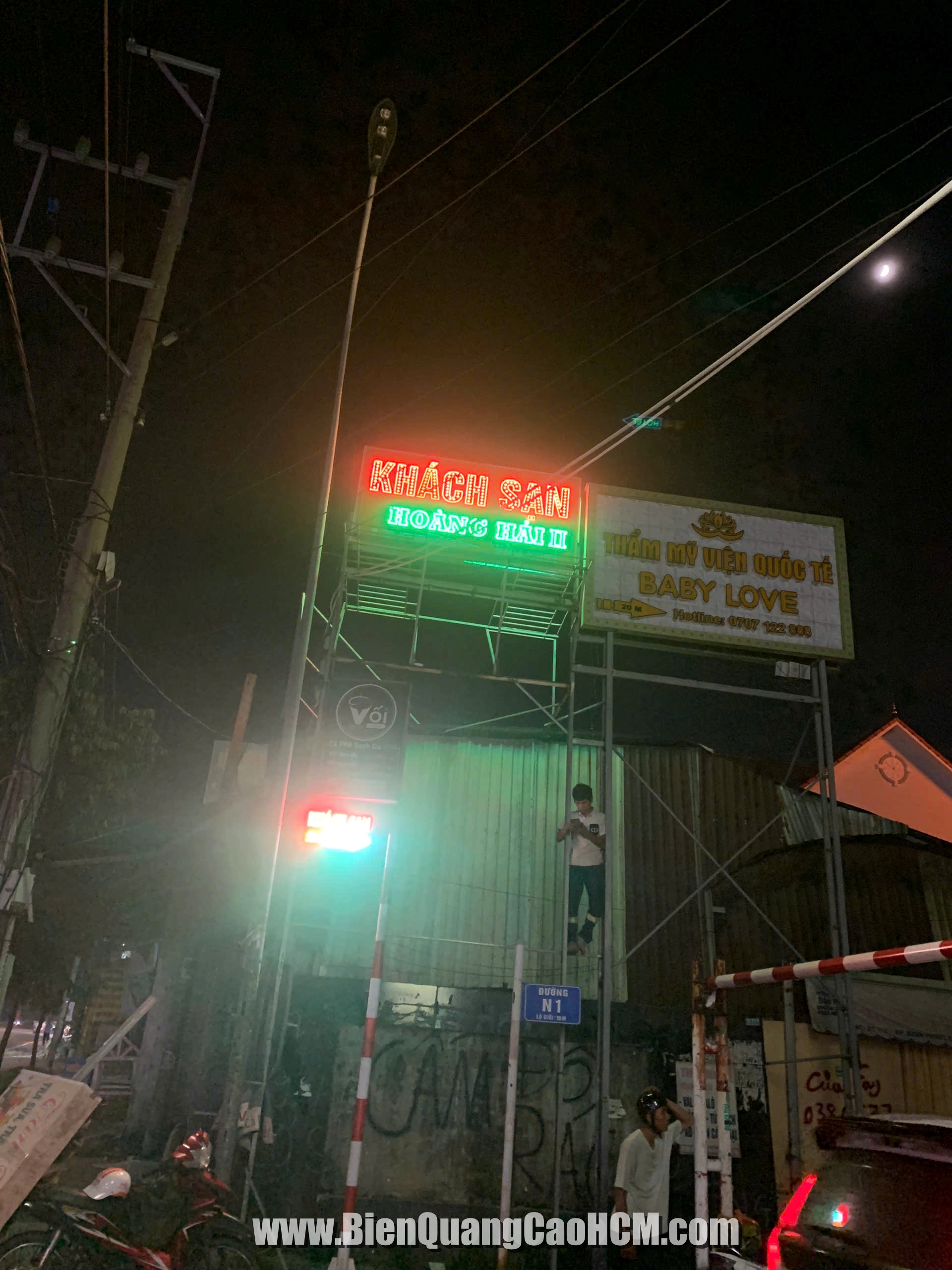 thi công bảng hiệu khách sạn TP.HCM