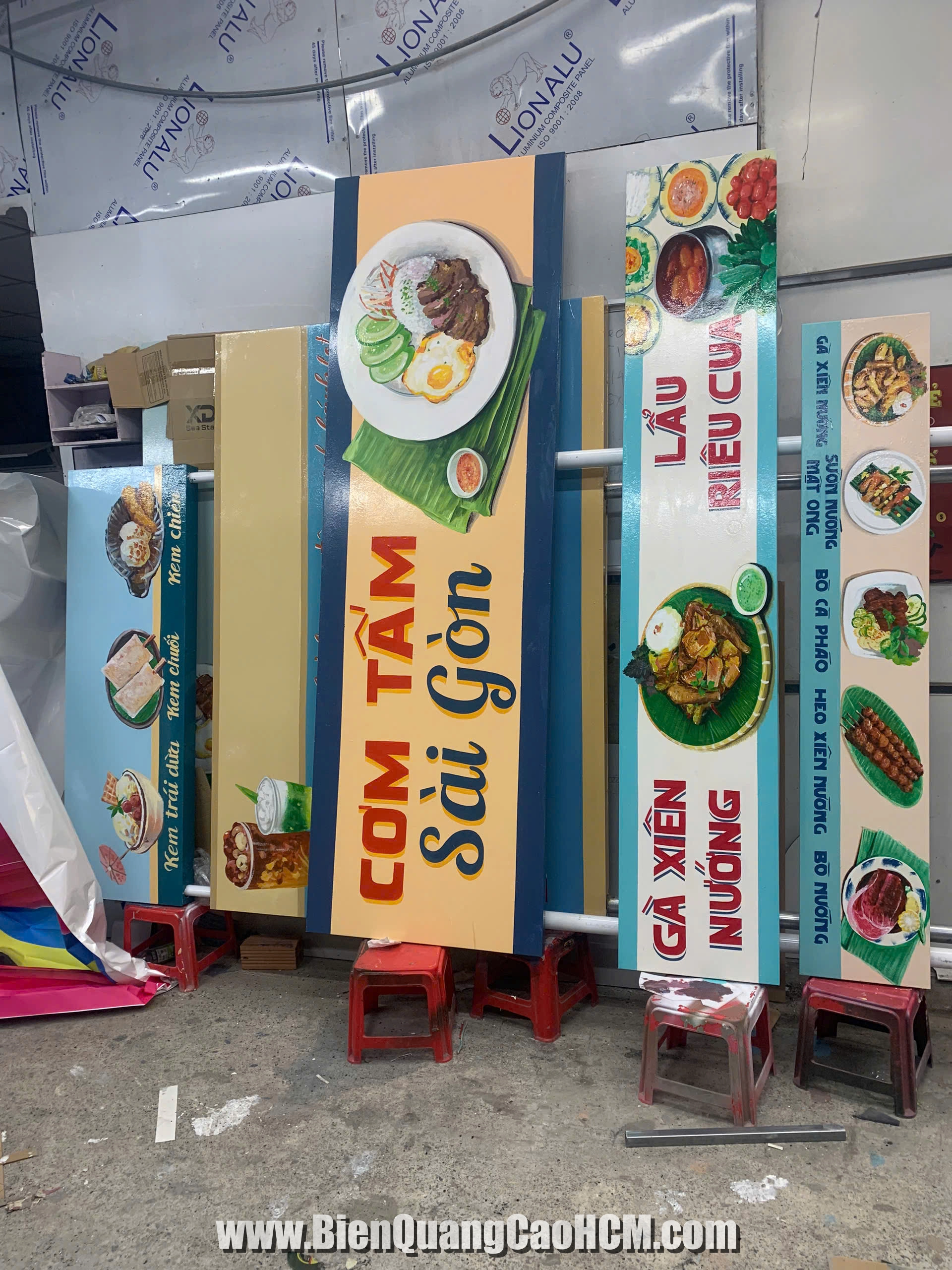 bảng hiệu cơm tấm sài gòn