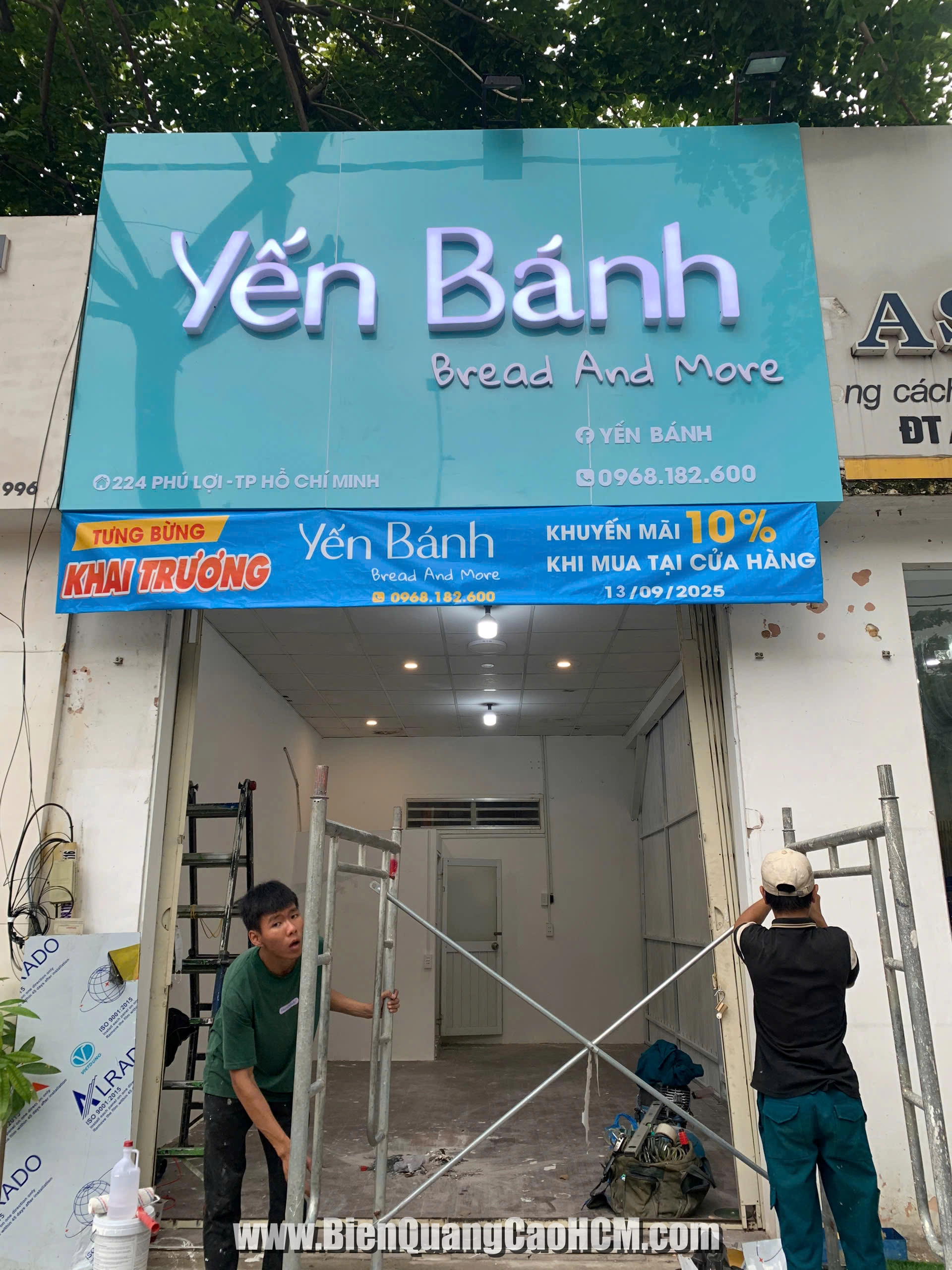 Bảng hiệu quảng cáo Yến Bánh tại TP.HCM