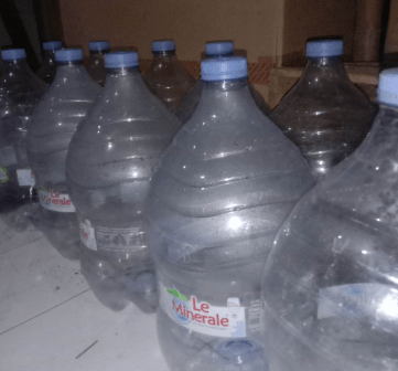 Galon Plastik Bekas Bersih
