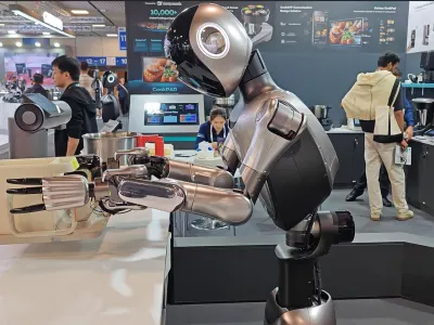 Robbyant R1 (Humanoid Robot Chef) 3