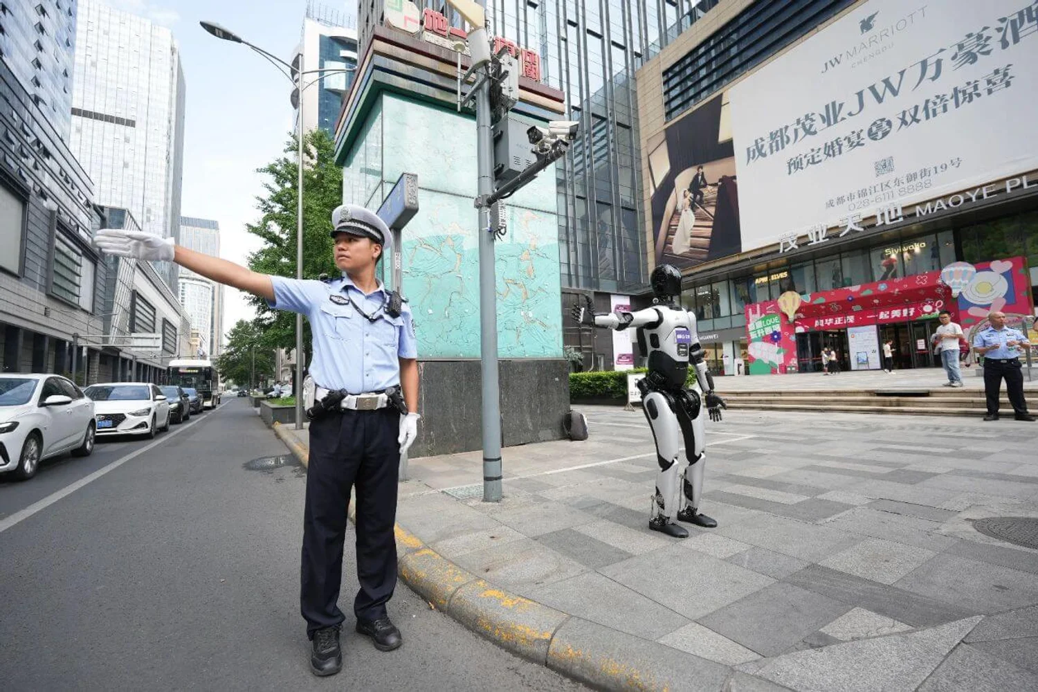 Ultra Magnus - Image 1