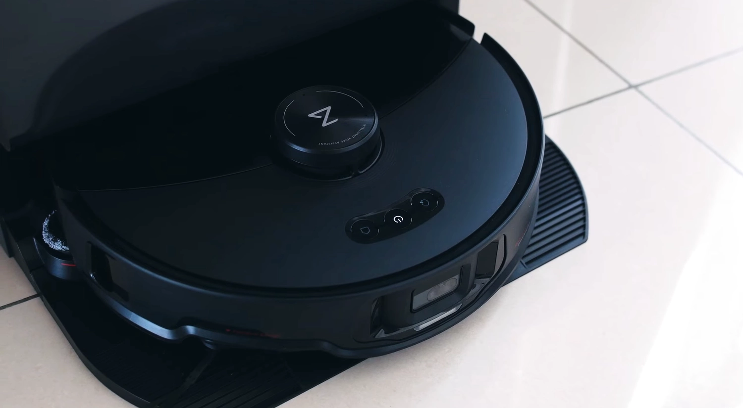 Roborock S8 MaxV Ultra - Image 1