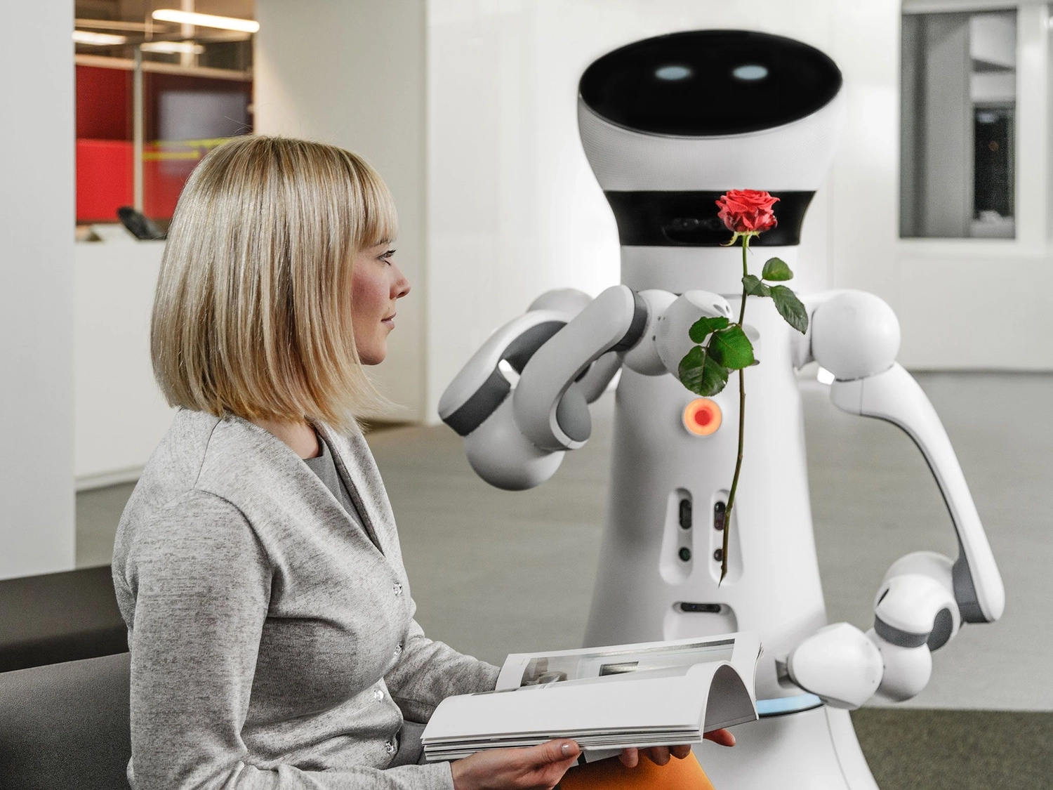 Care-O-bot 4 - Image 2