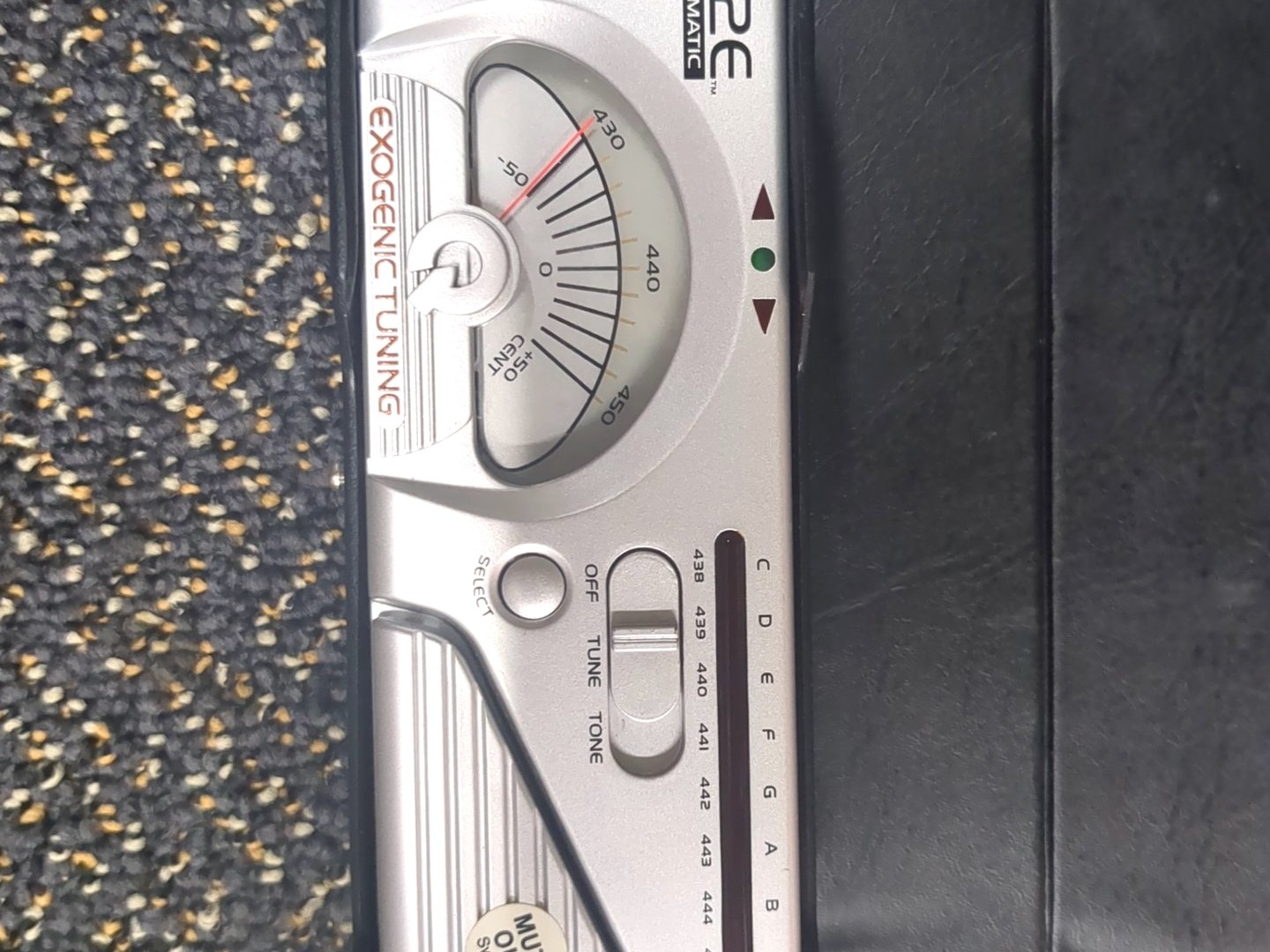 Q12E Chromatic Guitar Tuner, Exogenic Tuning, Vintage
