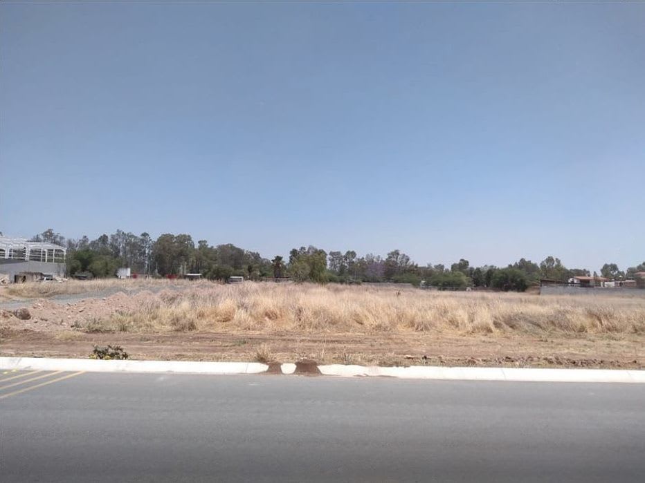 Imagen 5 de TERRENO INDUSTRIAL EN VENTA 2100 M CERCA DEL AEROPUERTO QUERETARO