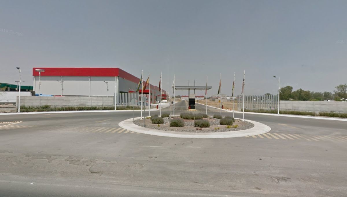 Imagen 9 de TERRENO INDUSTRIAL EN VENTA 2100 M CERCA DEL AEROPUERTO QUERETARO