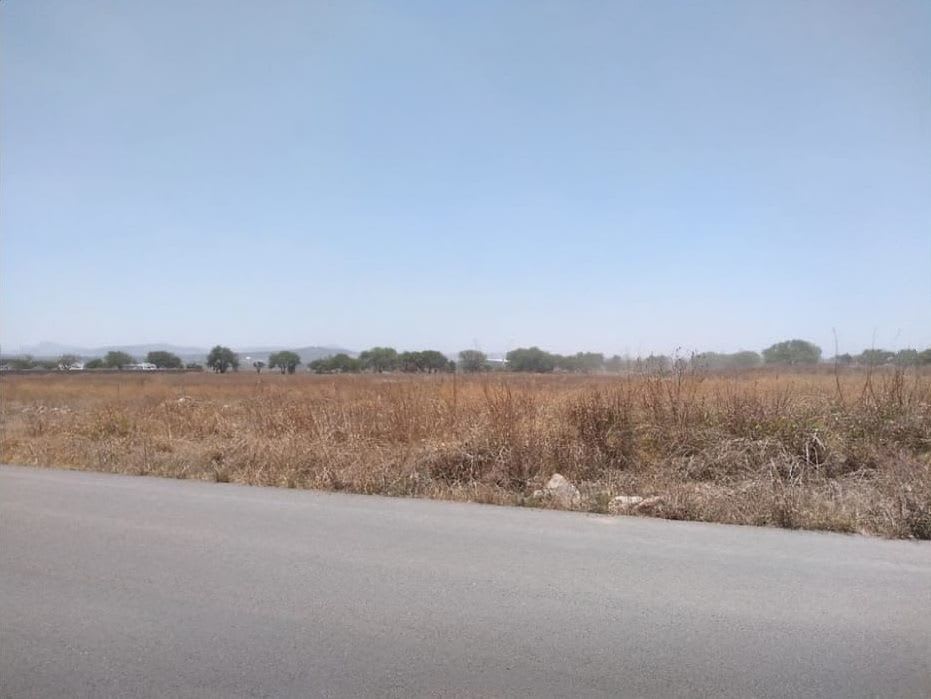 Imagen 4 de TERRENO INDUSTRIAL EN VENTA 1140 M CERCA DEL AEROPUERTO QUERETARO