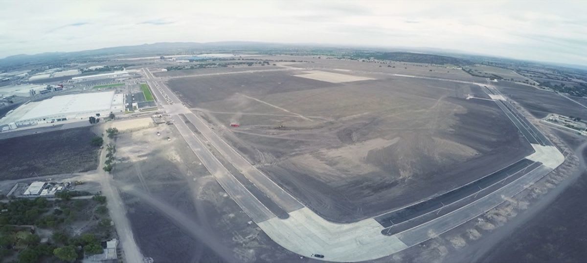 TERRENO INDUSTRIAL EN VENTA 8200 M PARQUE INDUSTRIAL CERCA DE QUERETARO