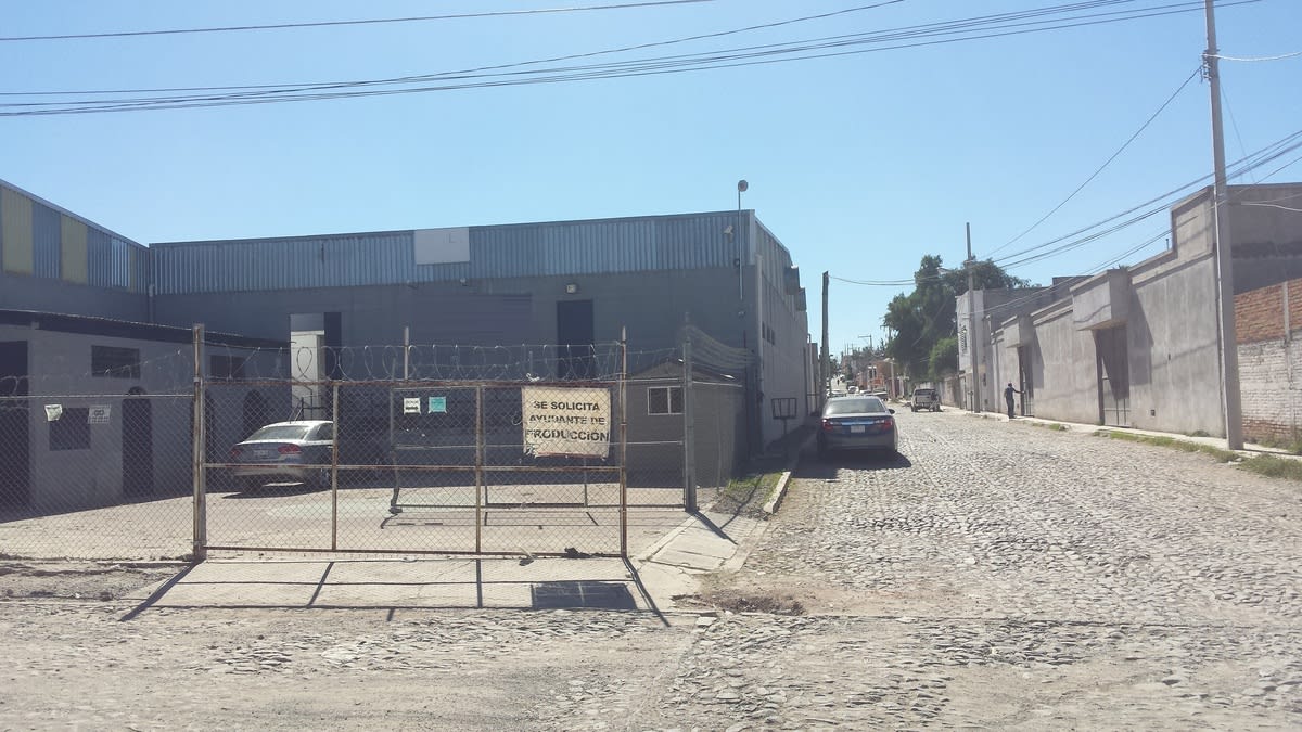 Imagen 3 de BODEGA INDUSTRIAL EN VENTA CON RENTABILIDAD EN SANTA ROSA JAUREGUI QUERETAR