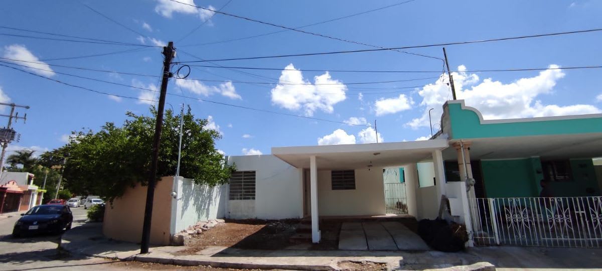 Casa en venta muy cerca a la Inalámbrica en Inalámbrica, Mérida, Yucatán