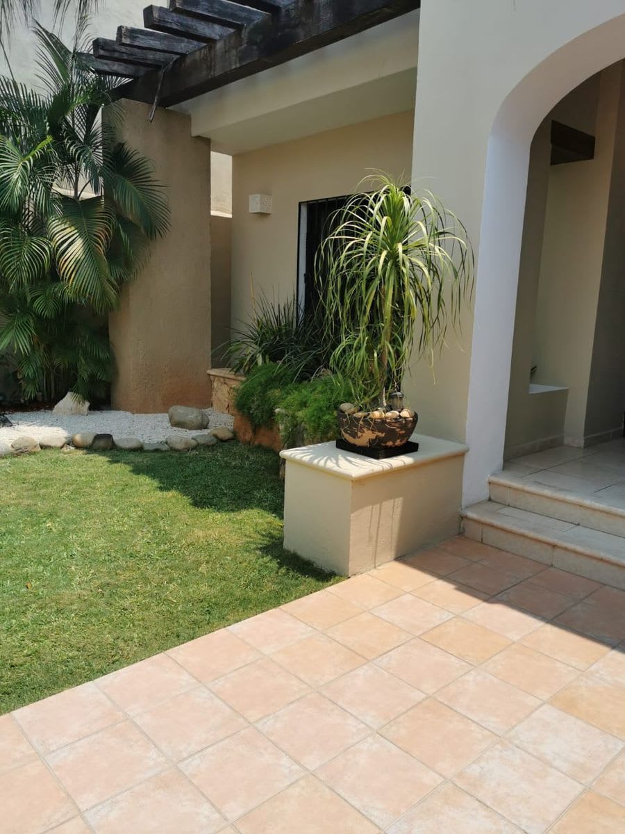 Espectacular casa en renta o venta en Fraccionamiento Montecristo, Mérida